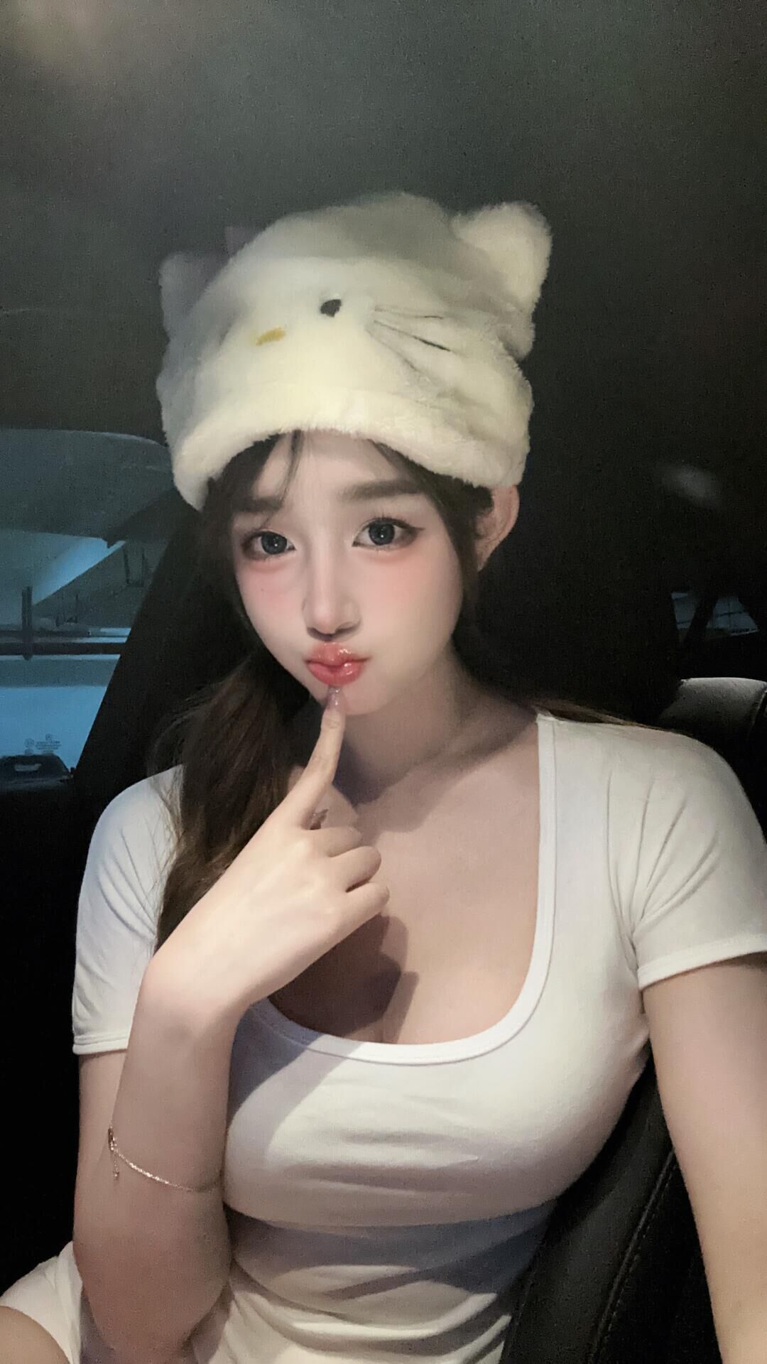 吃瓜视频网红吃瓜视频 当下网络文化中，吃瓜视频网红凭热点传播成信息传播新兴力量
